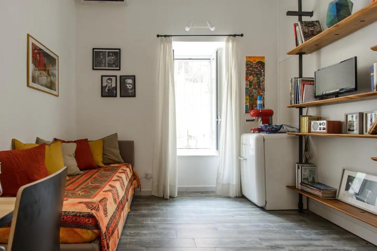 Apartamento Vesuvius A Mezzocannone Nápoles Exterior foto