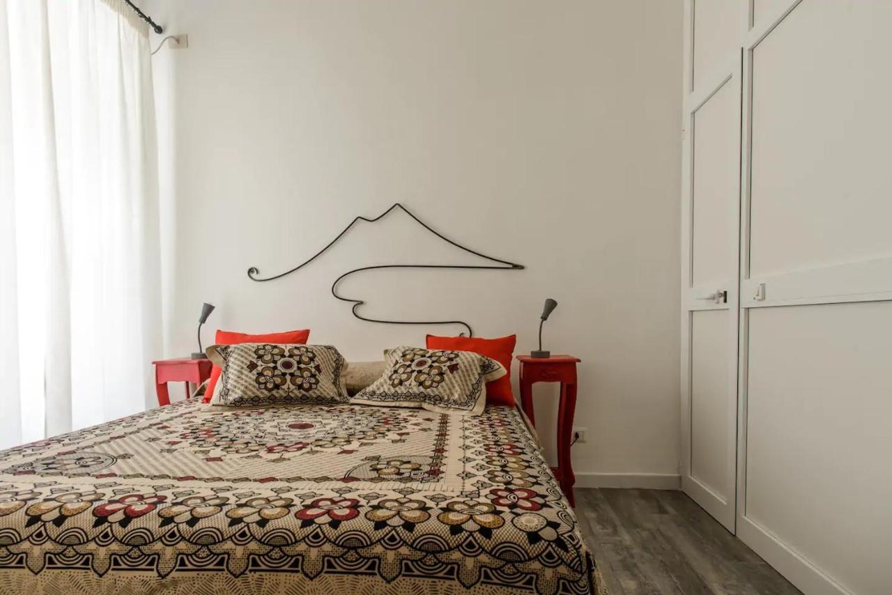 Apartamento Vesuvius A Mezzocannone Nápoles Exterior foto