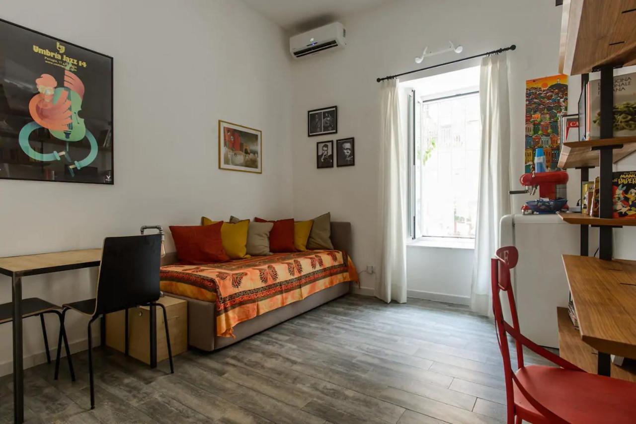 Apartamento Vesuvius A Mezzocannone Nápoles Exterior foto