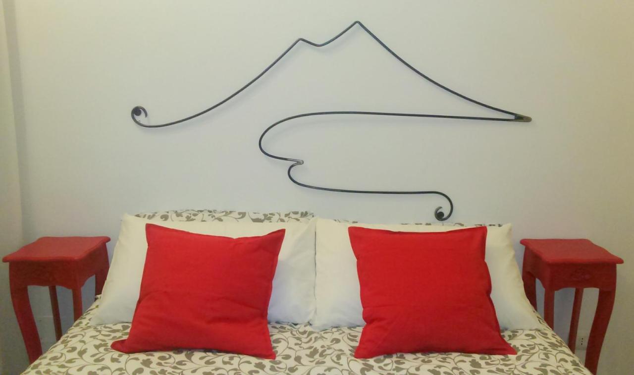 Apartamento Vesuvius A Mezzocannone Nápoles Exterior foto